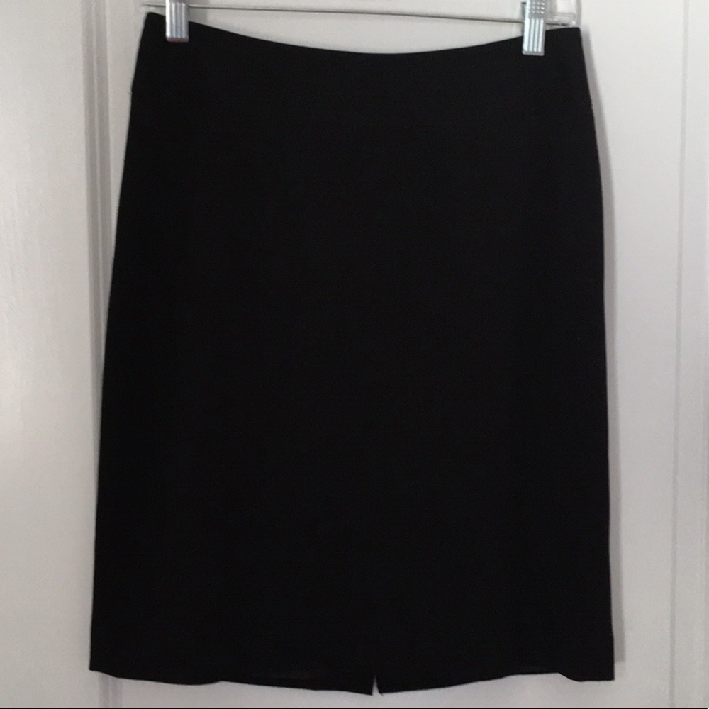 Rafella Skirt, Perfect condition - flattering